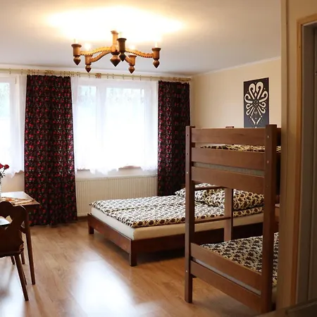 Stokrotka I W Centrum Szczawnicy Щавниця